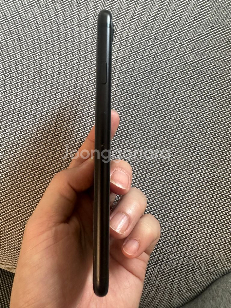 iPhone SE Black 128GB--12
