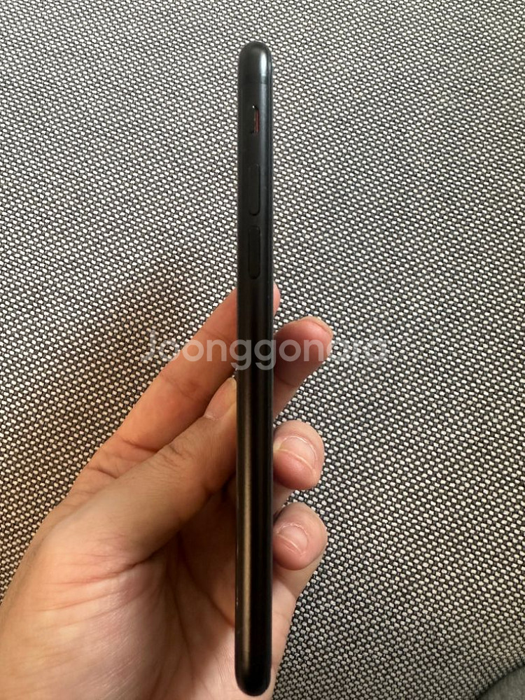 iPhone SE Black 128GB--4