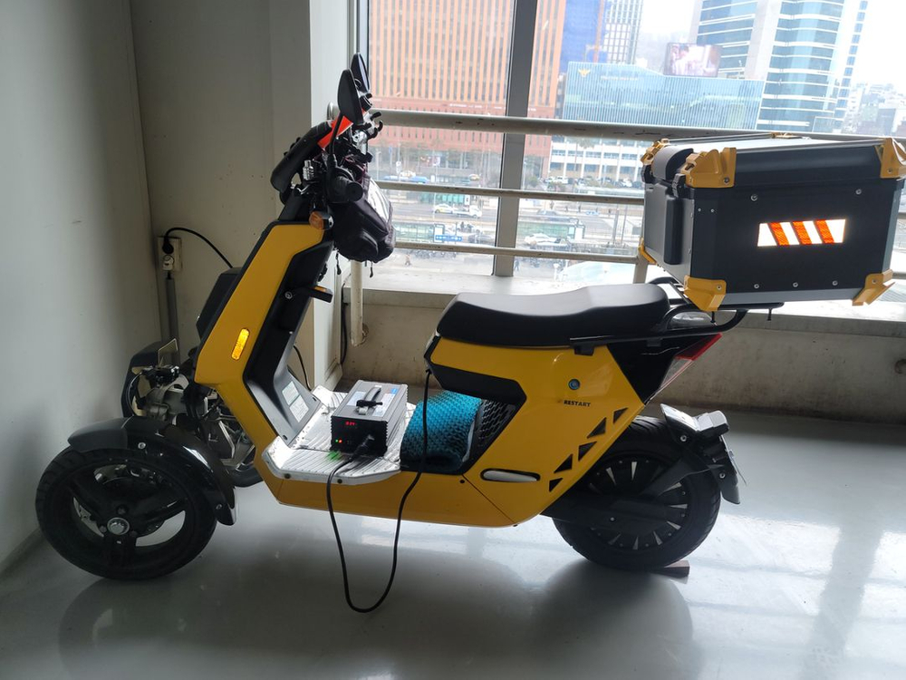 S-V28 역삼륜 전기 바이크 이미지