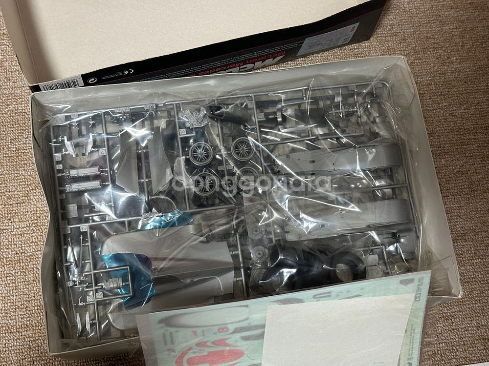 타미야 McLaren Mercedes MP4/13 프라--3