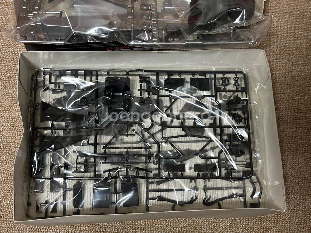 타미야 McLaren Mercedes MP4/13 프라--4