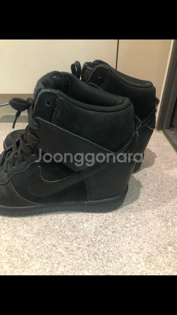 나이키 235사이즈--3