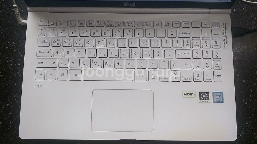 LG 가성비 화이트 올뉴그램(램16G/15.6인치)--1