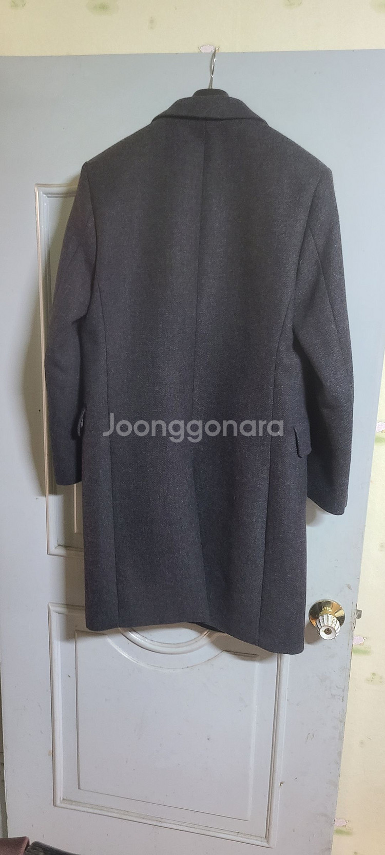 남성용 차콜색 체스터필드 코트 판매합니다.--1