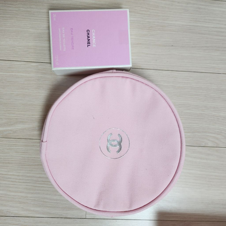 샤넬 핑크 원형 파우치 정품 (분홍 탬버린 대 사이즈) 이미지