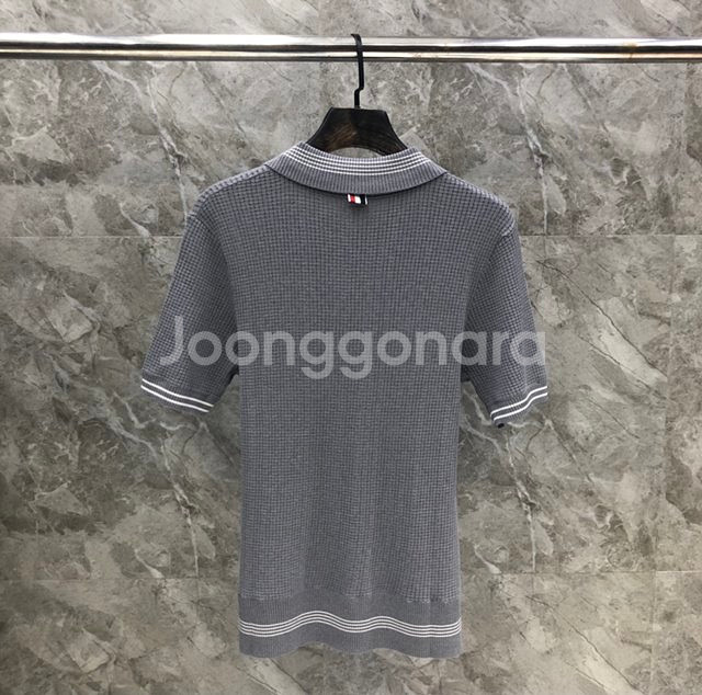 톰브라운 폴로 니트 카라 반팔 니트 2칼라--3