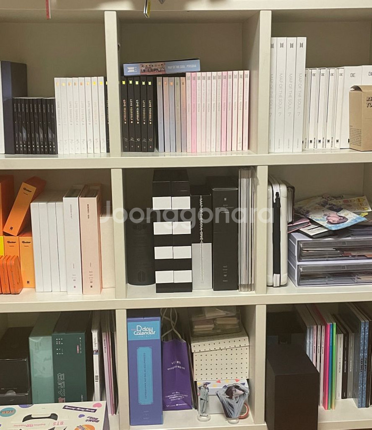 방탄소년단 굿즈 앨범--0