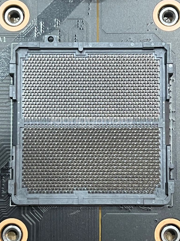 MSI X670E 카본 WIFI--3