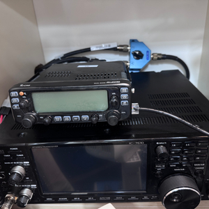 icom ic -7610 무전기 판매합니다 거의새거