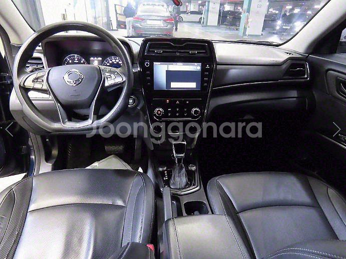 @20년식 베리 뉴 티볼리 1.6 디젤 2WD V1--9