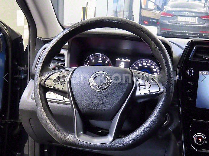 @20년식 베리 뉴 티볼리 1.6 디젤 2WD V1--7