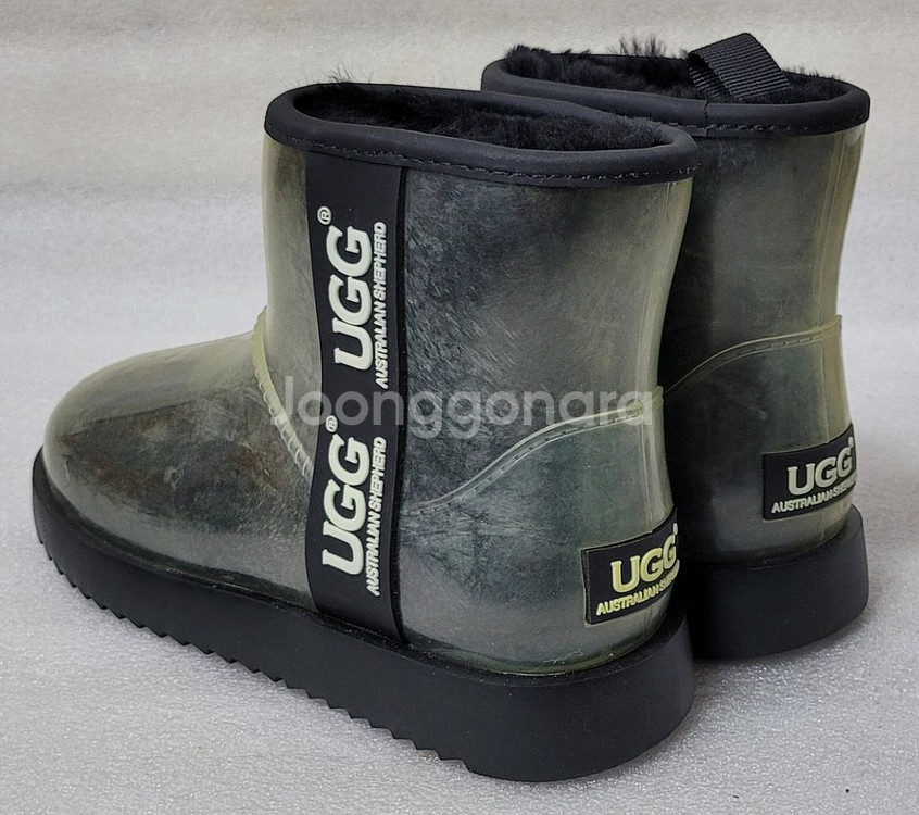 어그 UGG 클리어 쉐어링 방수방한 양털부츠 235--3