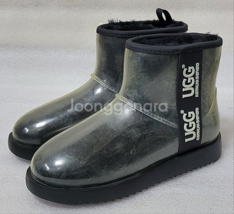 어그 UGG 클리어 쉐어링 방수방한 양털부츠 235--2