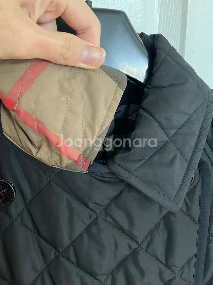 버버리 뉴타이팅 퀼팅 자켓 판매합니다--3
