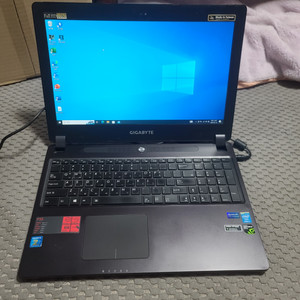 기가바이트 P35 노트북 i7-4700MQ 램8 SSD