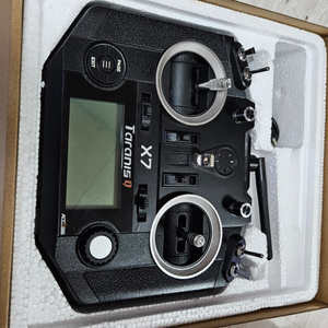 FrSky 24GHz Taranis Q X7 드론 조종