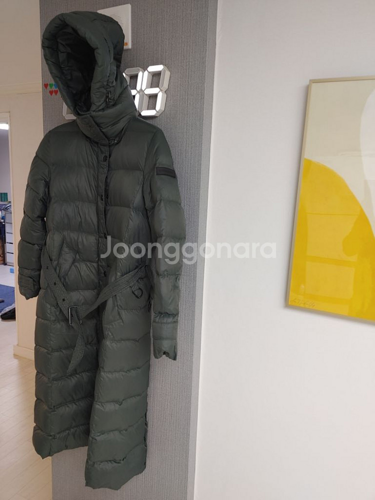 BURBERRY정품 초경량 거위털롱패딩 다크그린 폴리아--1