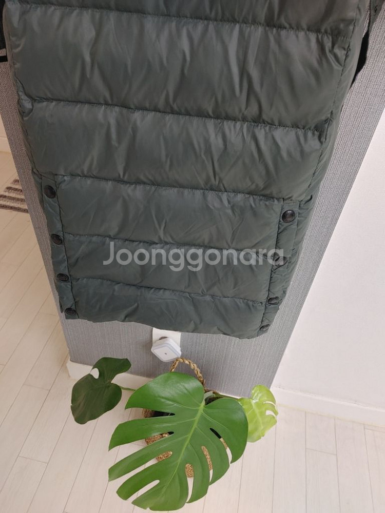 BURBERRY정품 초경량 거위털롱패딩 다크그린 폴리아--5