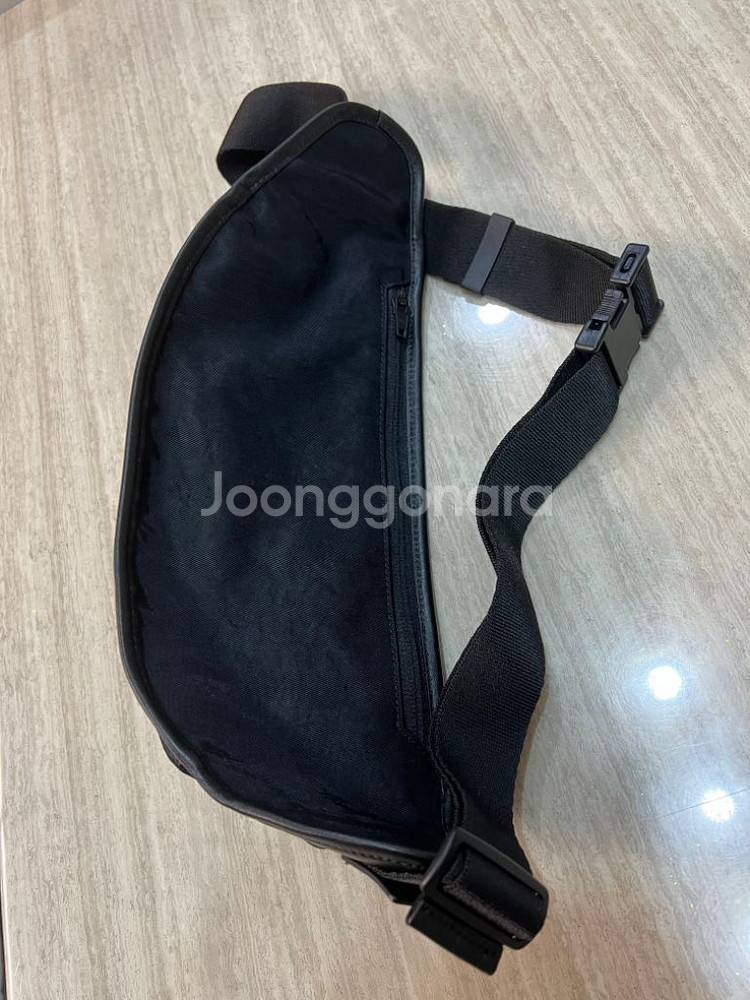 빈폴 가방 판매합니다.--1