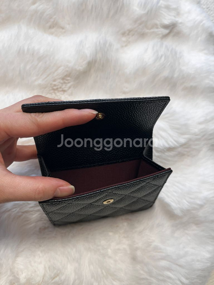 새상품 샤넬 클래식 반지갑 캐비어 골드--5