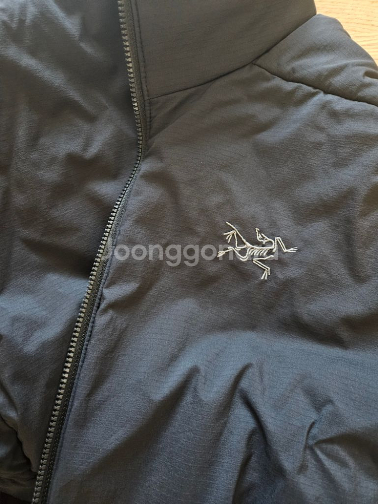 아크테릭스 아톰 헤비웨이트 자켓 M fw24(국내정품)--2