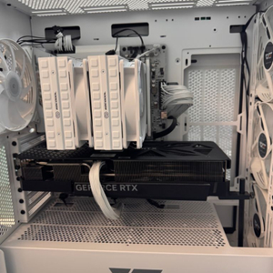 7800x3D 32GB 4070ti 2TB 본체