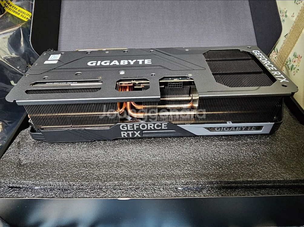 RTX4080 SUPER GAMING--2