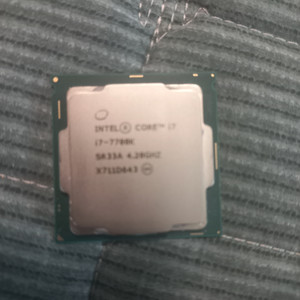 인텔 cpu i7 7700k 중고 팝니다 뚜따x 오버x