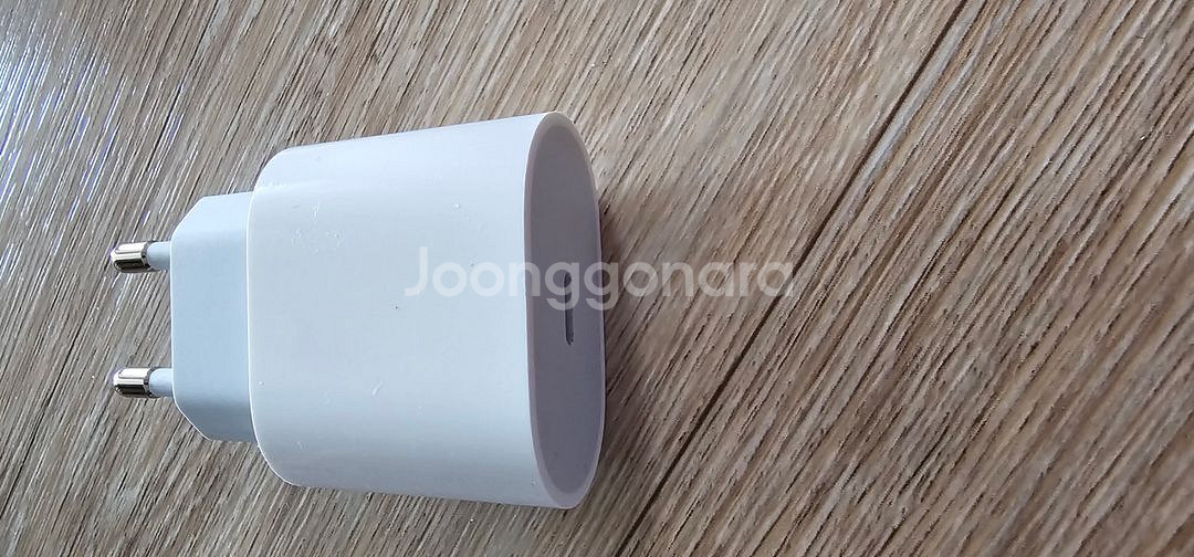 애플폰충전기--1