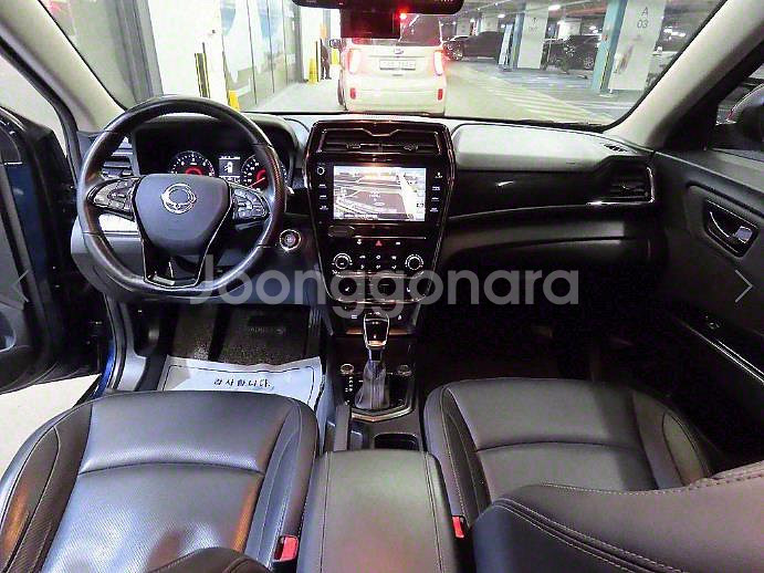@20년식 베리 뉴 티볼리 1.6 디젤 2WD V3--9