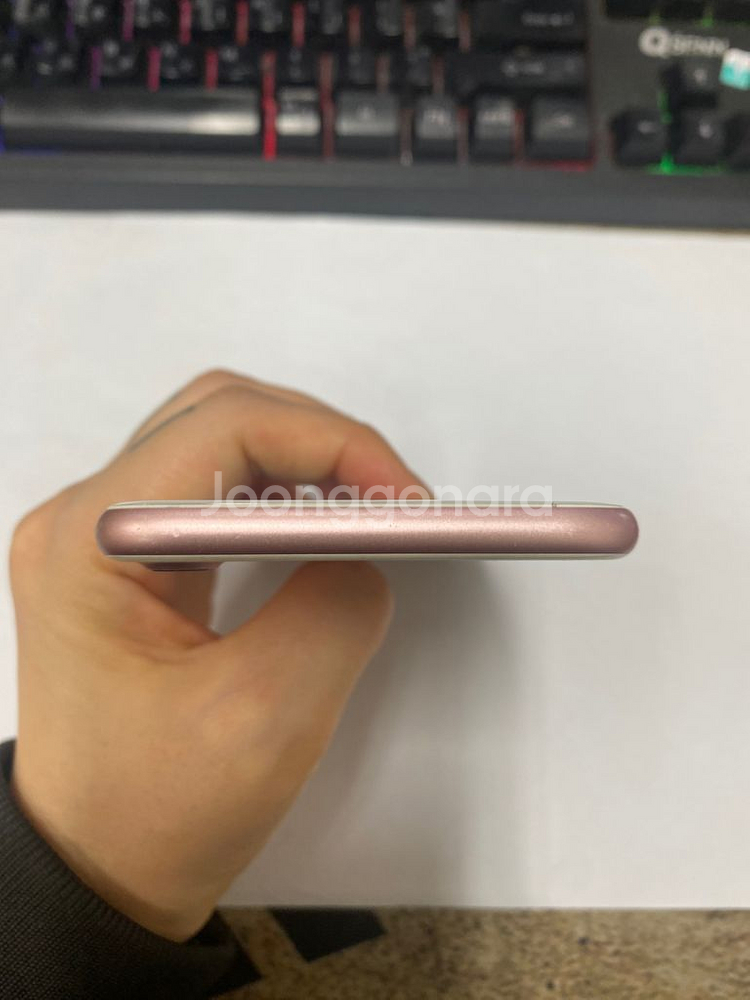 아이폰7 로즈골드 액정SS급 32GB 배터리92%--5