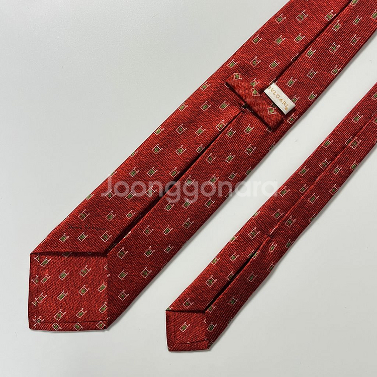명품 불가리 넥타이 9.5cm 어두운 레드 컬러--3