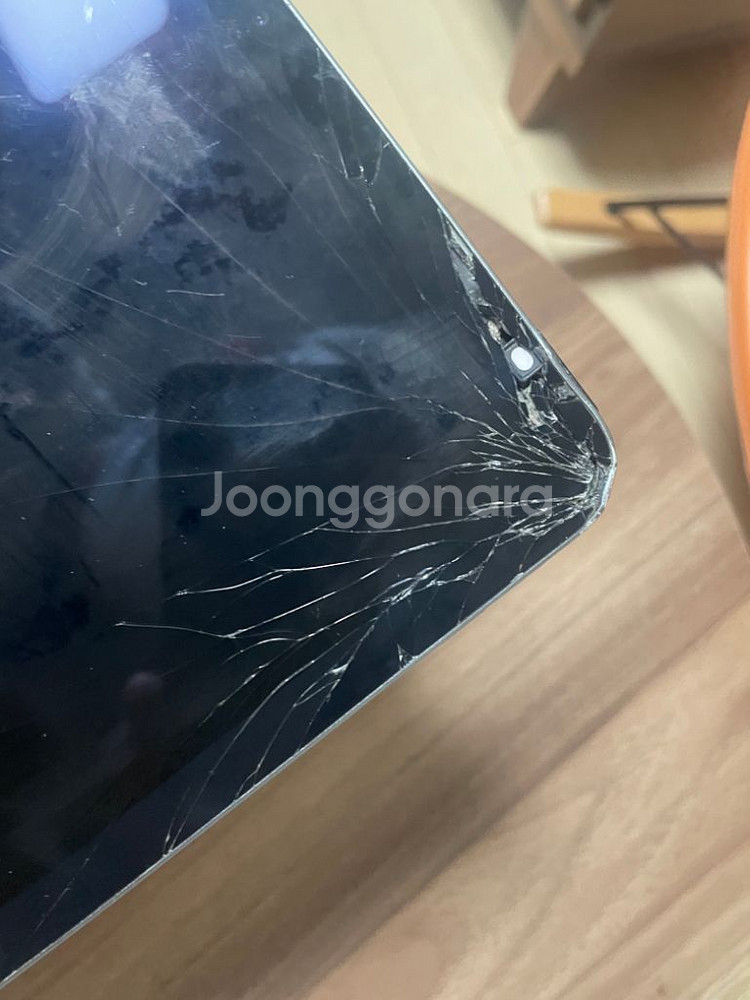 아이패드 애어4 64ga(액정파손) 팝니다--7