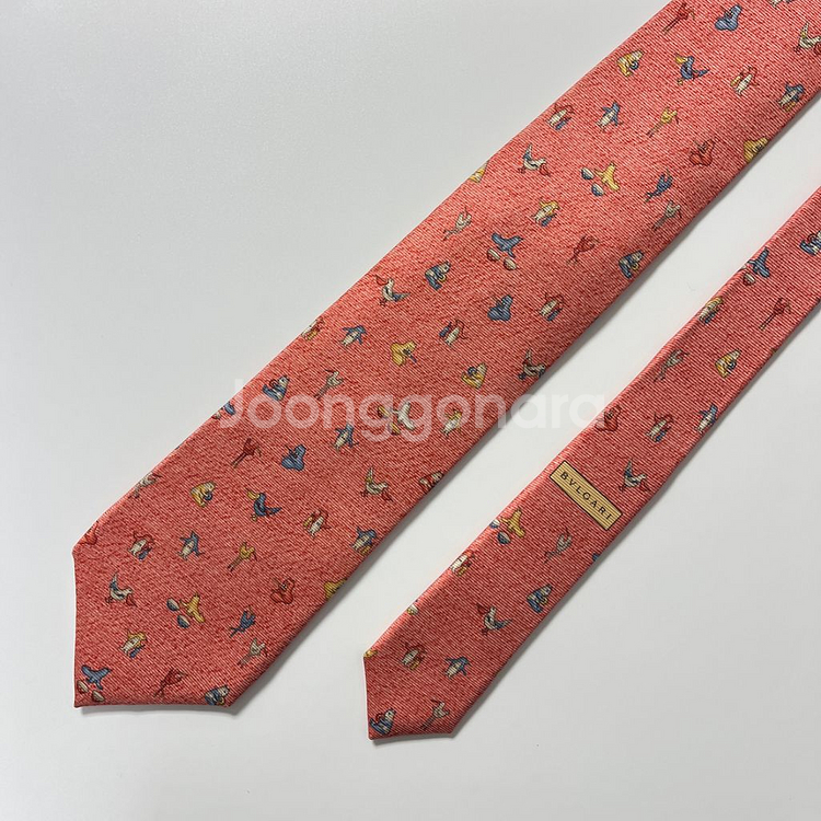명품 불가리 넥타이 9.5cm 코랄 컬러--2