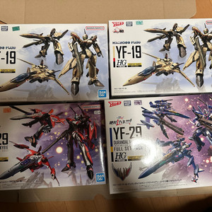 HG YF-19,YF-29(사오토메, 맥시밀리언) 일괄