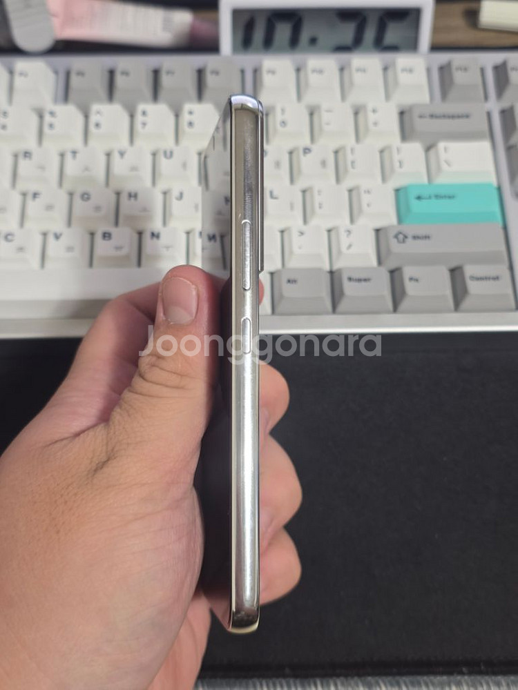 갤럭시 S22 256G SKT 화이트--2