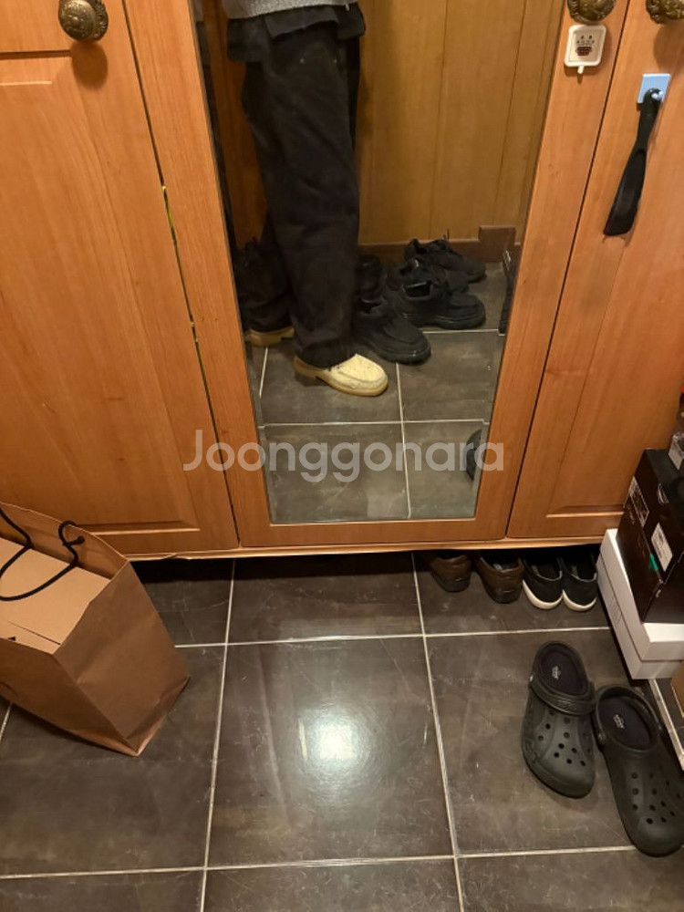 버버리 코드쿤스트 스웨이드 로퍼 40--5