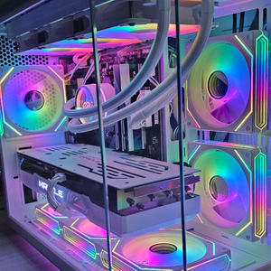 7800X3D RTX4080S 화이트본체