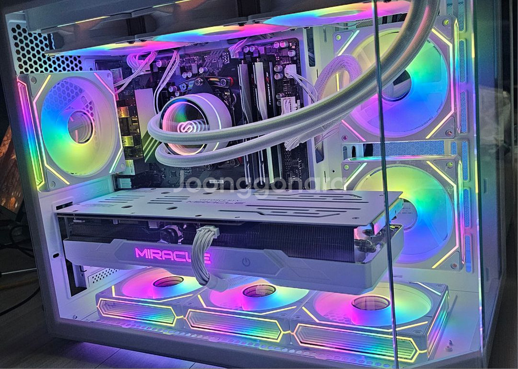 7800X3D RTX4080S 화이트본체--1