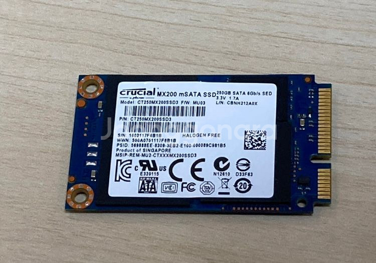하자있는 크루셜 MX200 mSATA 250GB 팝니다--1