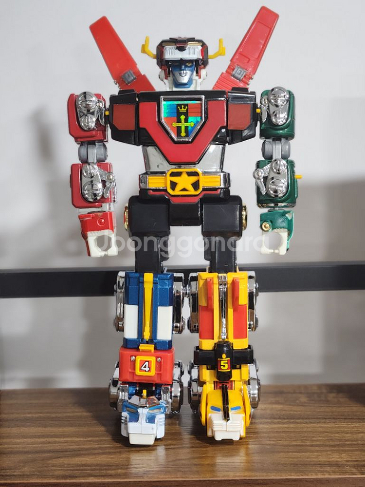 대만 볼트론 라이온봇 팝니다.--3