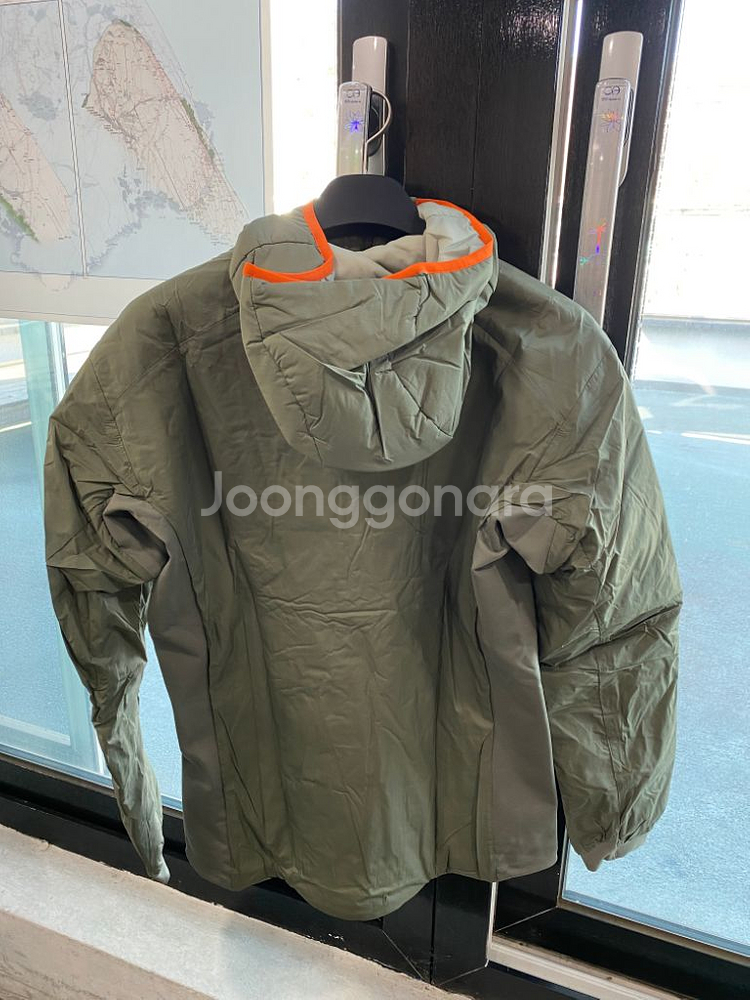 아크테릭스 아톰 LT Hoody--2