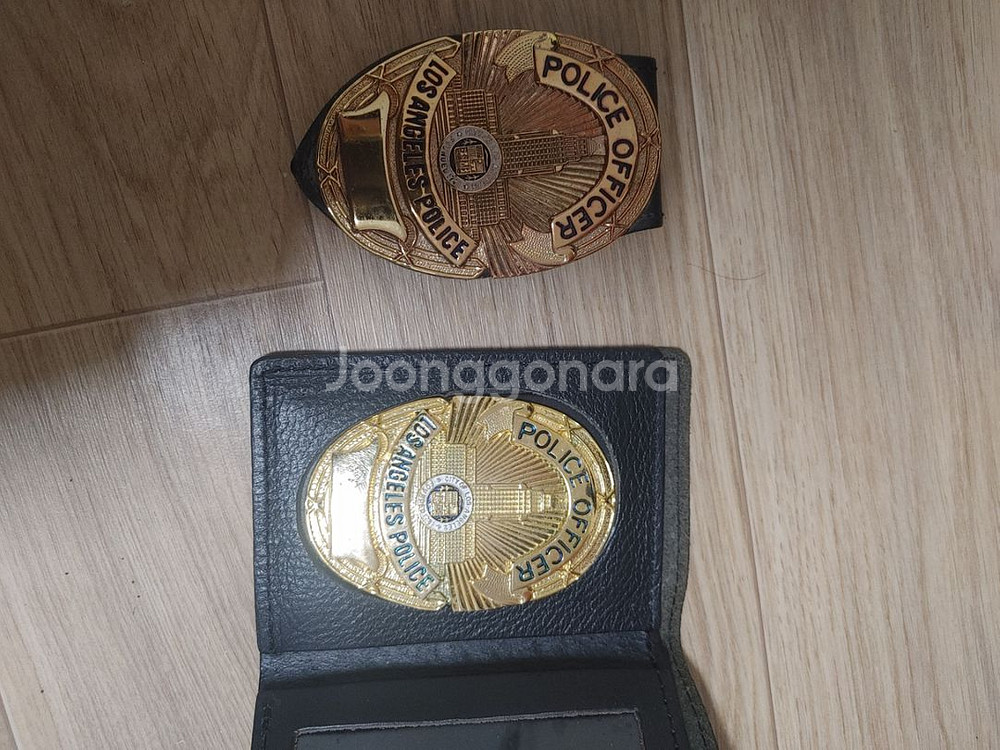 경찰뱃지 팝니다(LAPD)--1