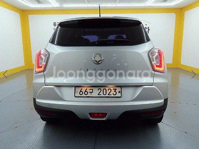 @15년식 티볼리 가솔린 2WD LX 최고급형 전국최--2