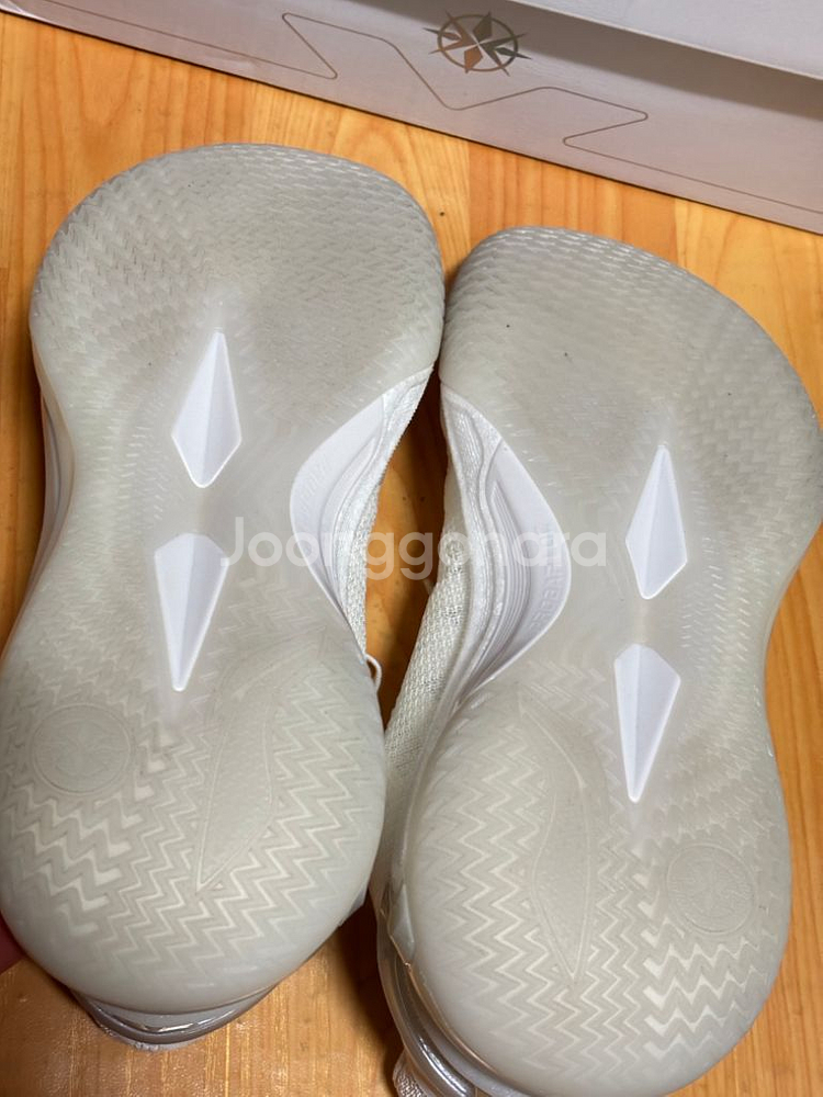 리닝 리렌4 v2 농구화 265--2