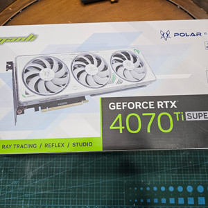 RTX 4070TI SUPER 북극여우 24년12월생산