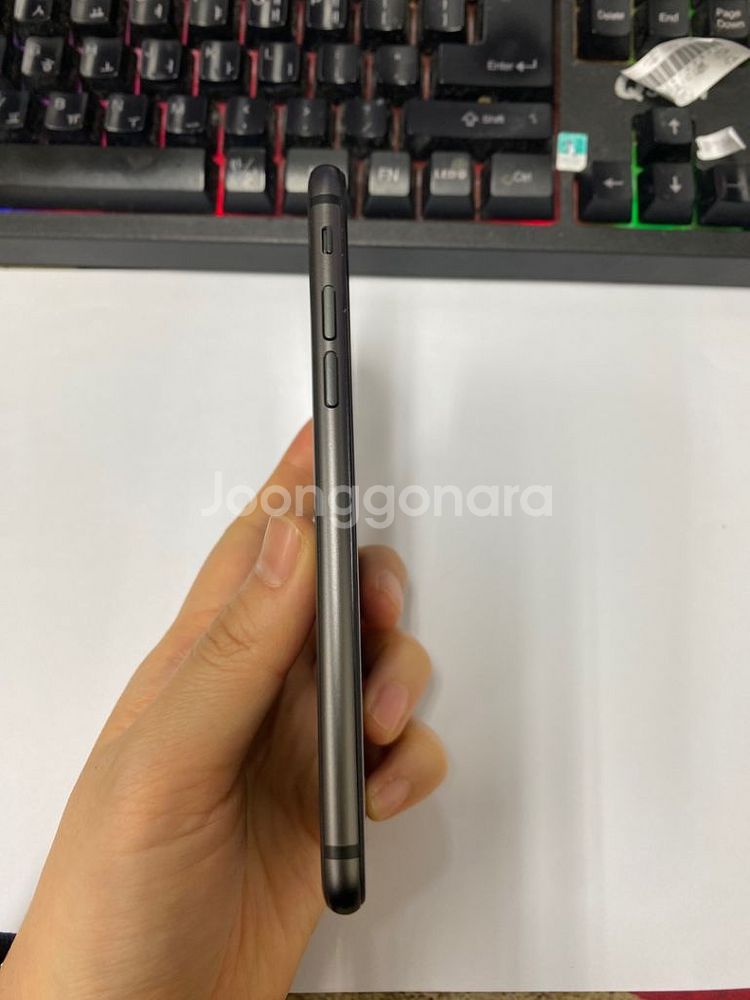 아이폰8 스그 특SSS급 64GB 무잔상 배터리100--4