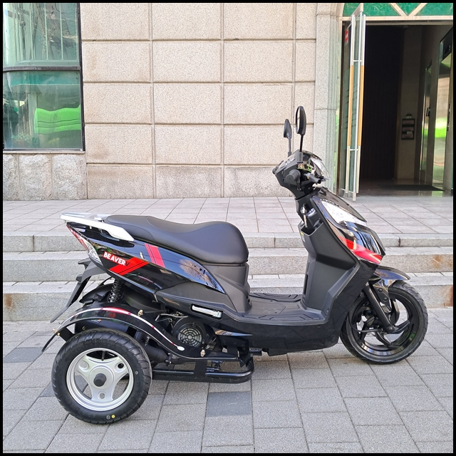 삼륜,사륜 오토바이 비버125V DLX CBS 보조바퀴 이미지