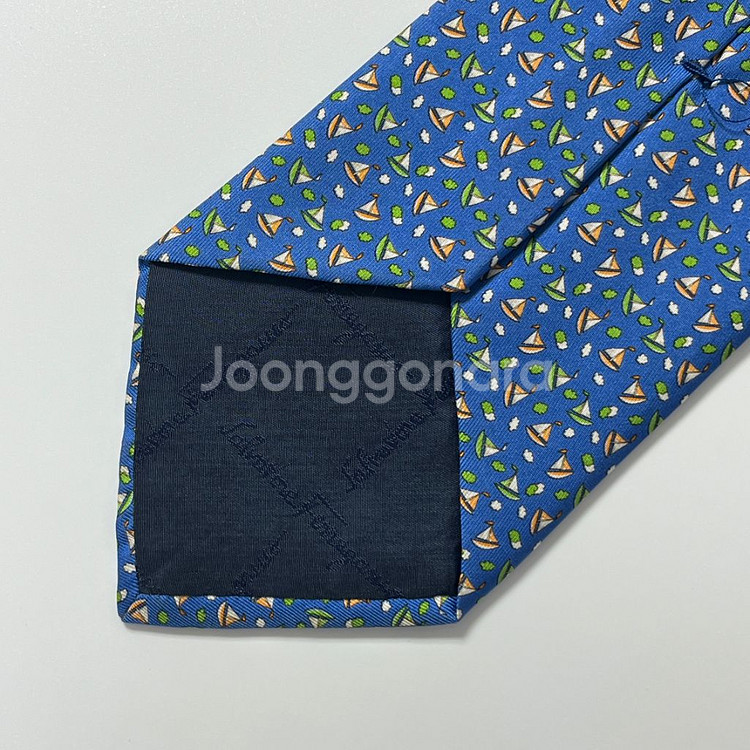 명품 페라가모 넥타이 9.3cm 블루 컬러 케이스포함--8