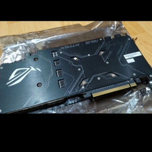 아수스 strix 1070Ti 3팬 그래픽카드